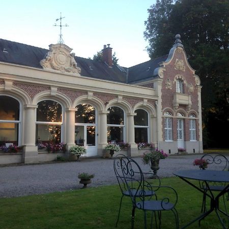 Le Chateau Des Ormes Bed and Breakfast Lambersart Exteriör bild